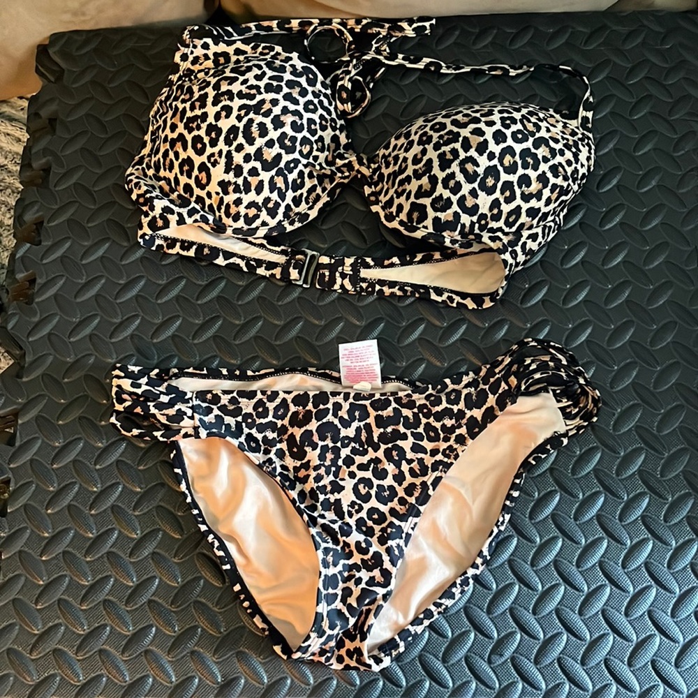 Leopard bathing suit
